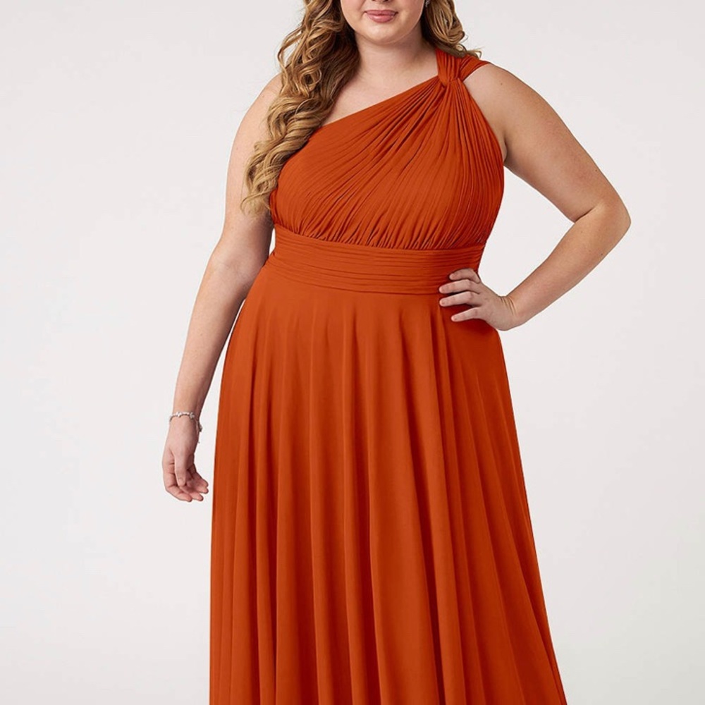 USED BRIDESMAID DRESS AZAZIE CHARLIZE